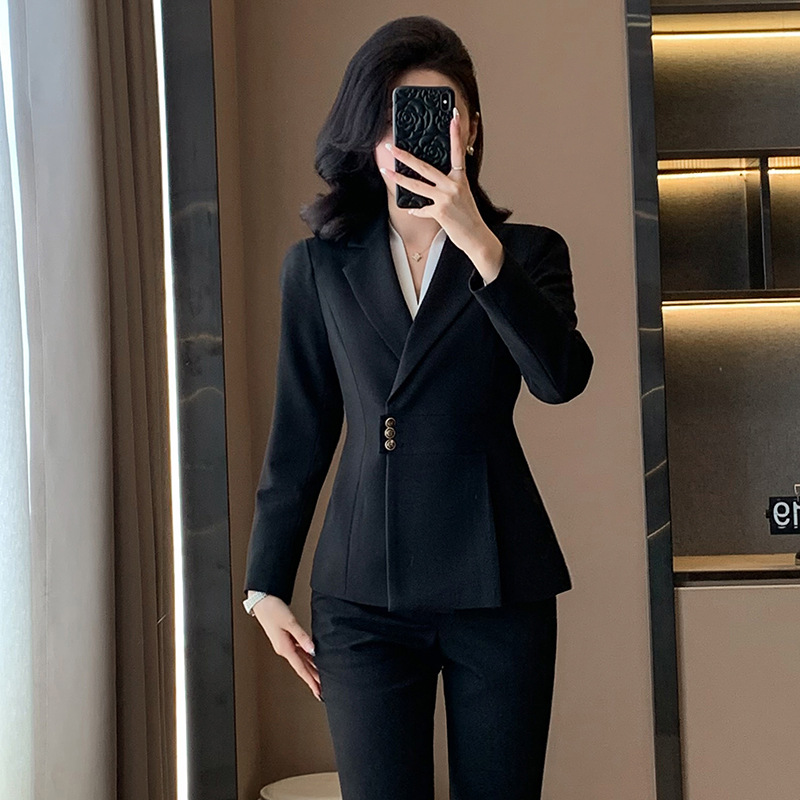 Women Formal Wear Shirt And Pant - Costume professionnel pour femmes pour l'automne